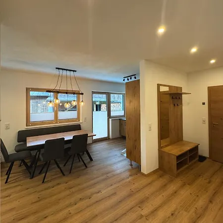 Zum Hias Apartment *